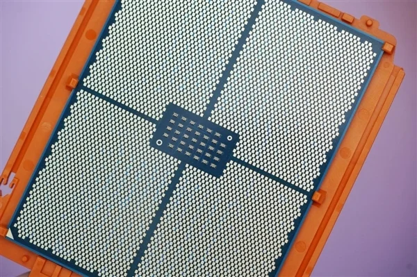 最強桌面CPU！AMD銳龍線程撕裂者9970X/9980X圖賞