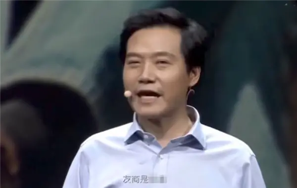 i8和卡車對撞之后：最該被噴的或許不是理想