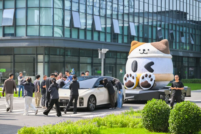 李想：理想i6新顏色正式命名為“云朵黃” 9月底開始交車