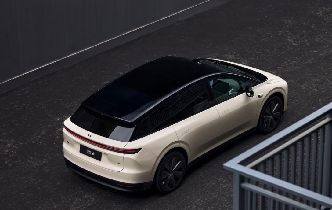 理想i6撕開25萬級純電真相:不堆配置,把技術砸進用戶痛點