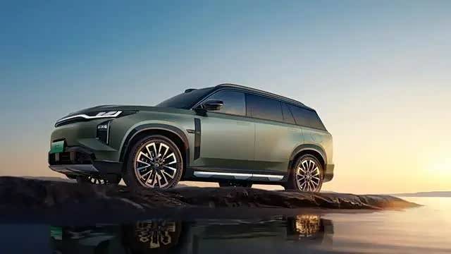 擊穿20萬級SUV價(jià)格天花板,領(lǐng)克08 EM-P上市