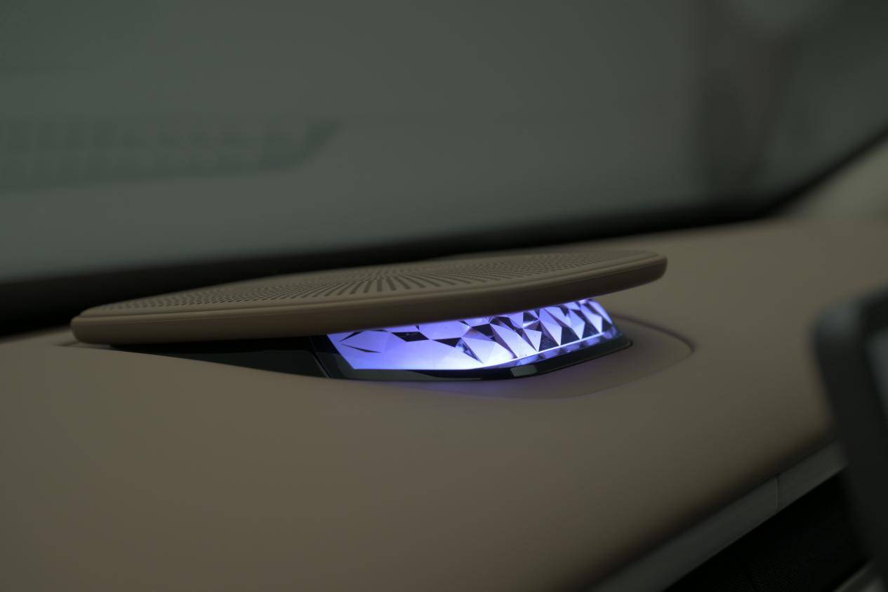 手握25萬預算,為什么這么多人選擇了嵐圖FREE+!