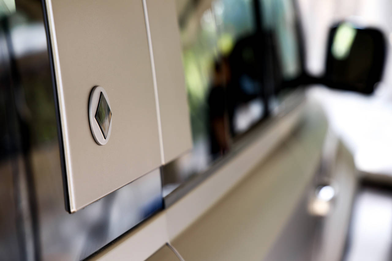 擁有路虎衛(wèi)士OCTA的人,大概率也擁有值得羨慕的人生