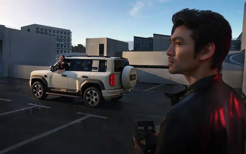 方程豹雙車秋季煥新上市:電驅(qū)越野再進階