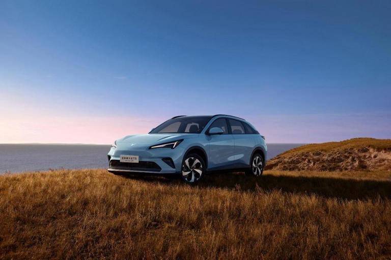 15萬級城市NOA,極狐全新阿爾法T5要讓智駕全民可享?