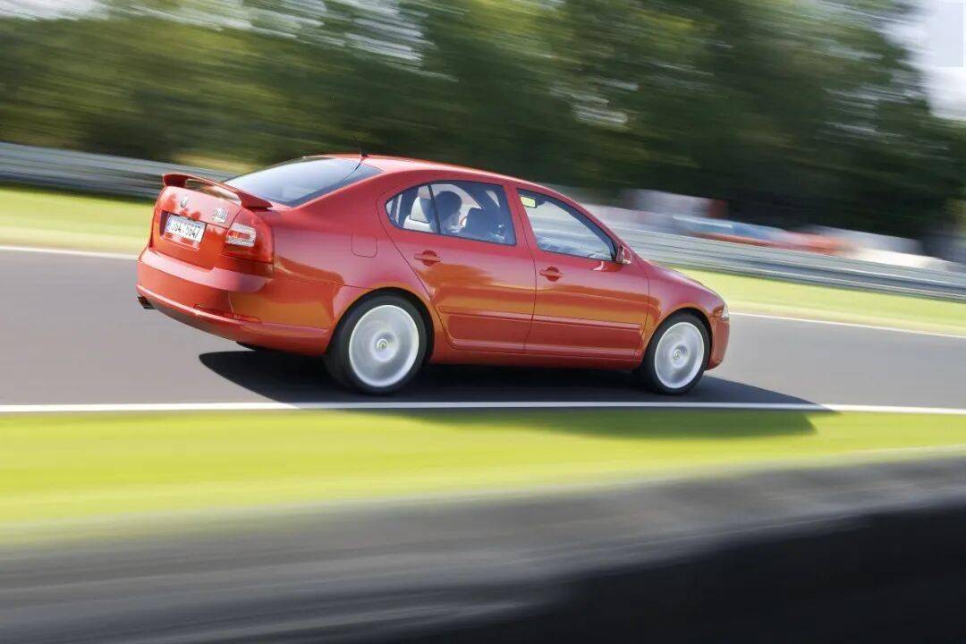 開過所有國產(chǎn)斯柯達(dá),明銳RS是最好的一輛