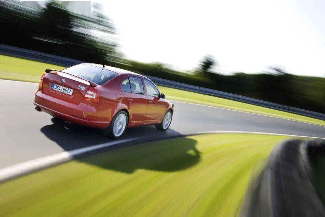 開過所有國產(chǎn)斯柯達(dá),明銳RS是最好的一輛