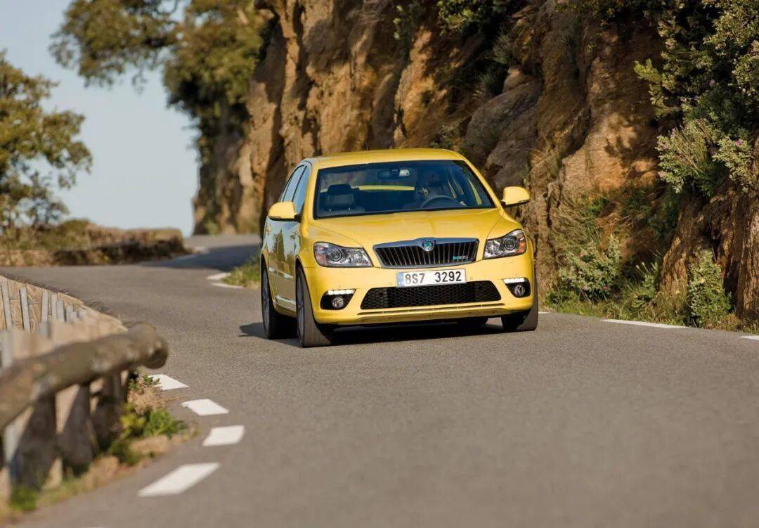 開過所有國產(chǎn)斯柯達(dá),明銳RS是最好的一輛