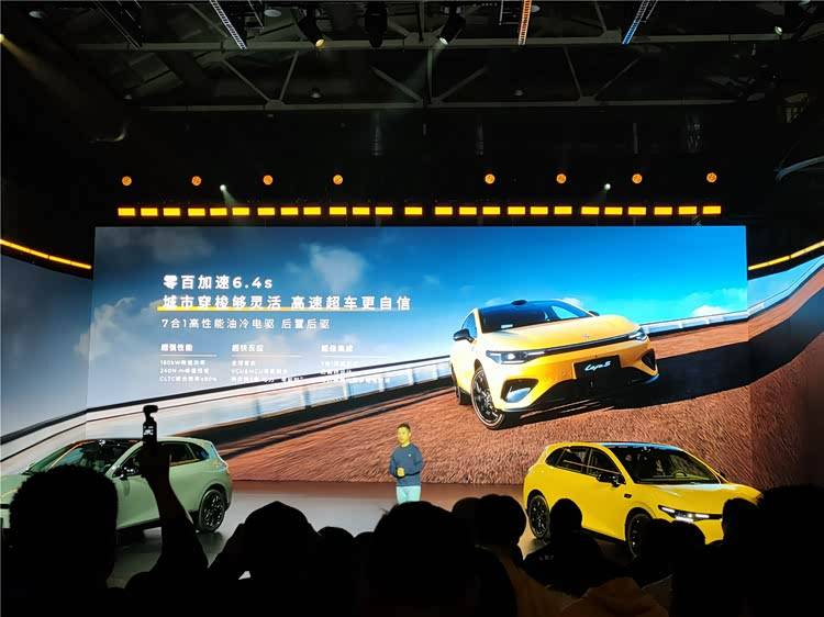 創(chuàng)新突破不離傳統(tǒng)根基,零跑Lafa5的“穩(wěn)”實力成為走向海外的最佳名片