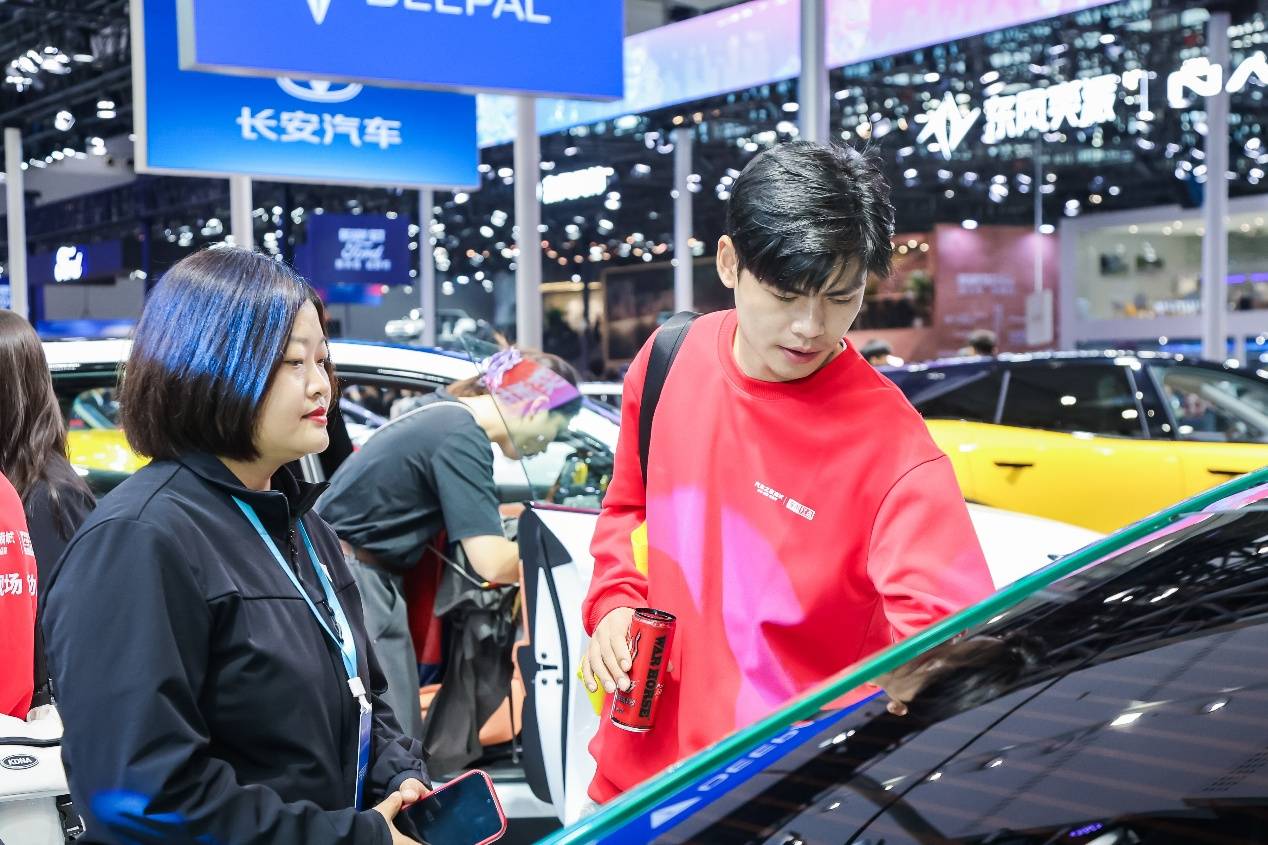 超多專屬福利 車市紅點看車團帶你逛廣州車展