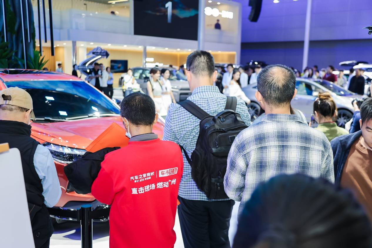 超多專屬福利 車市紅點看車團帶你逛廣州車展