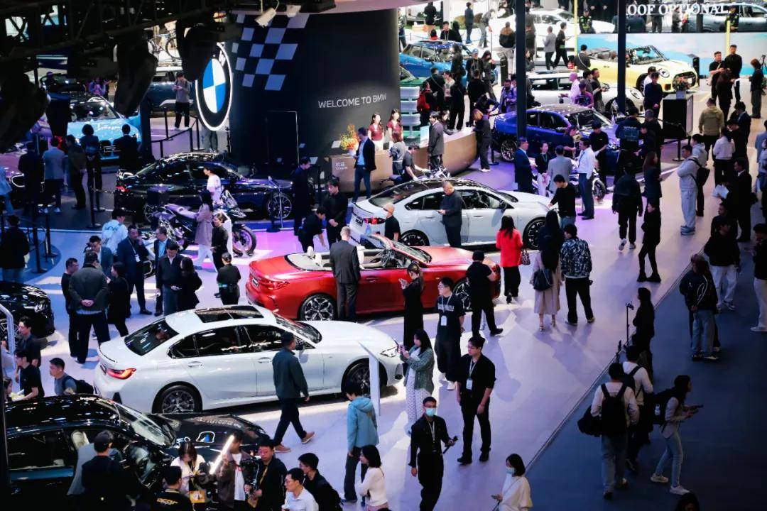 新世代開啟強(qiáng)大攻勢(shì),成就寶馬之躍