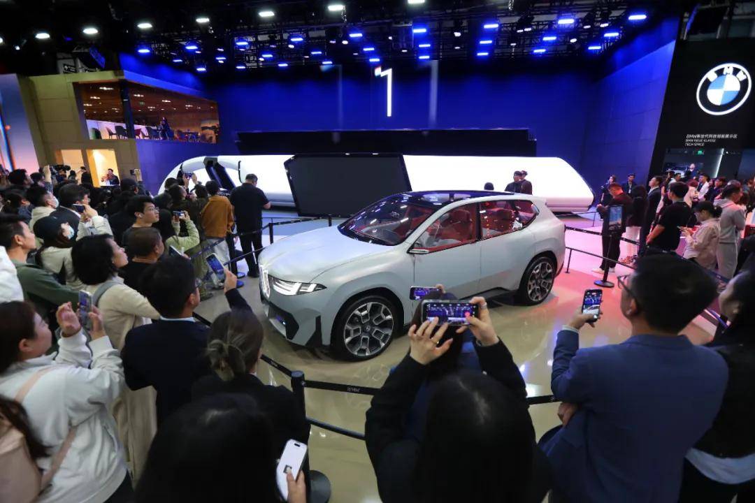 新世代開啟強(qiáng)大攻勢(shì),成就寶馬之躍