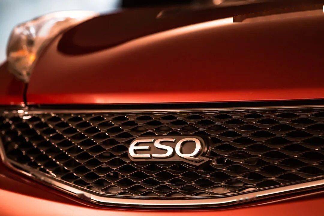 11年前的英菲尼迪ESQ操控是同級標桿,但設計很重口味