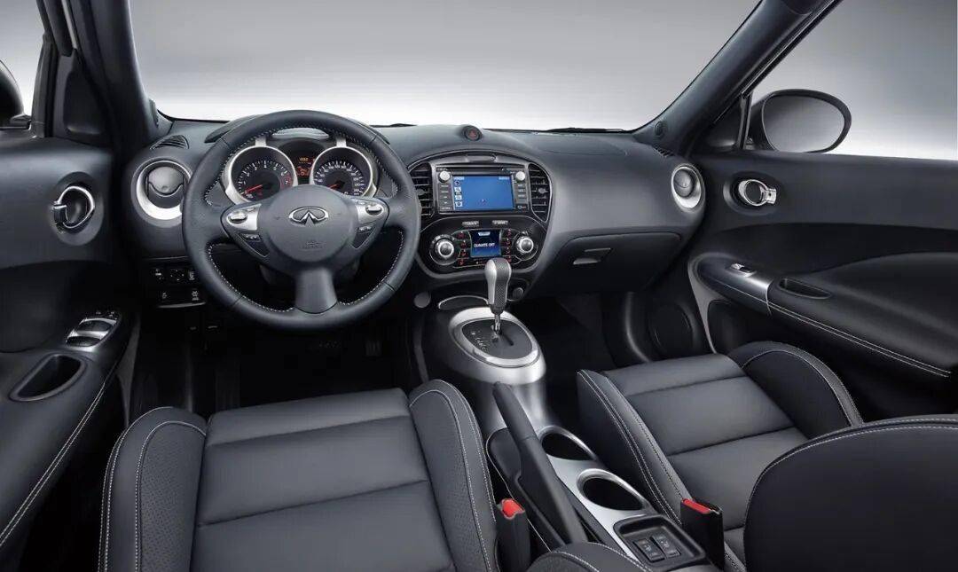 11年前的英菲尼迪ESQ操控是同級標桿,但設計很重口味