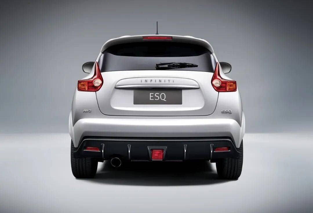 11年前的英菲尼迪ESQ操控是同級標桿,但設計很重口味