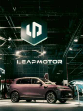 零跑汽車“系統級打法”闖入戰局,瞄準了單一產品模式無法觸及的深層價值洼地