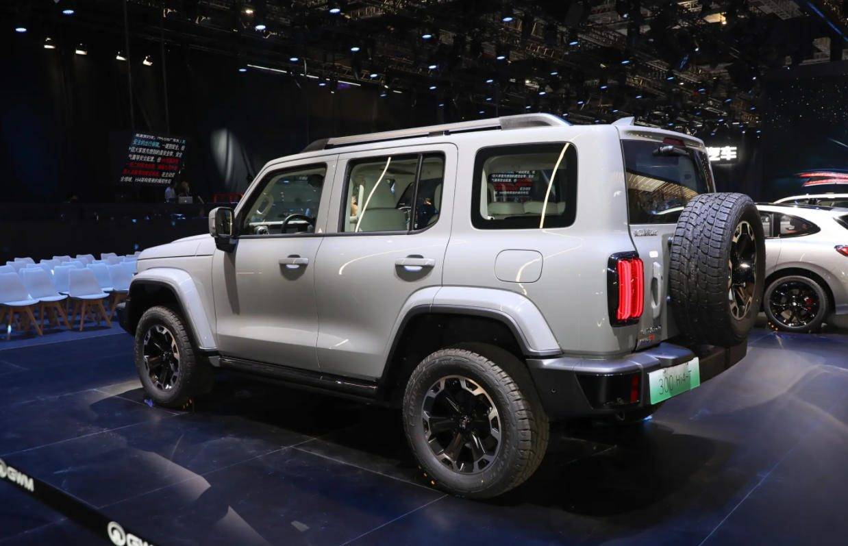 最新坦克300插混版 換了新電池 還有什么不同